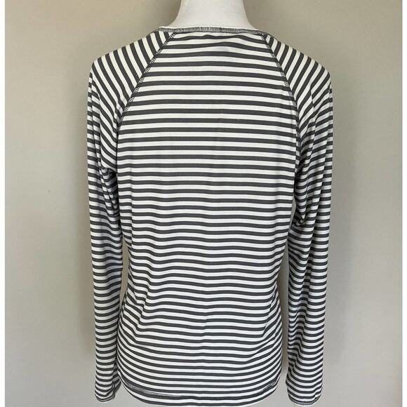 Orvis Striped Long Sleeve Top Crew Neck Gray White Casual Everyday Style - Picture 3 of 6
